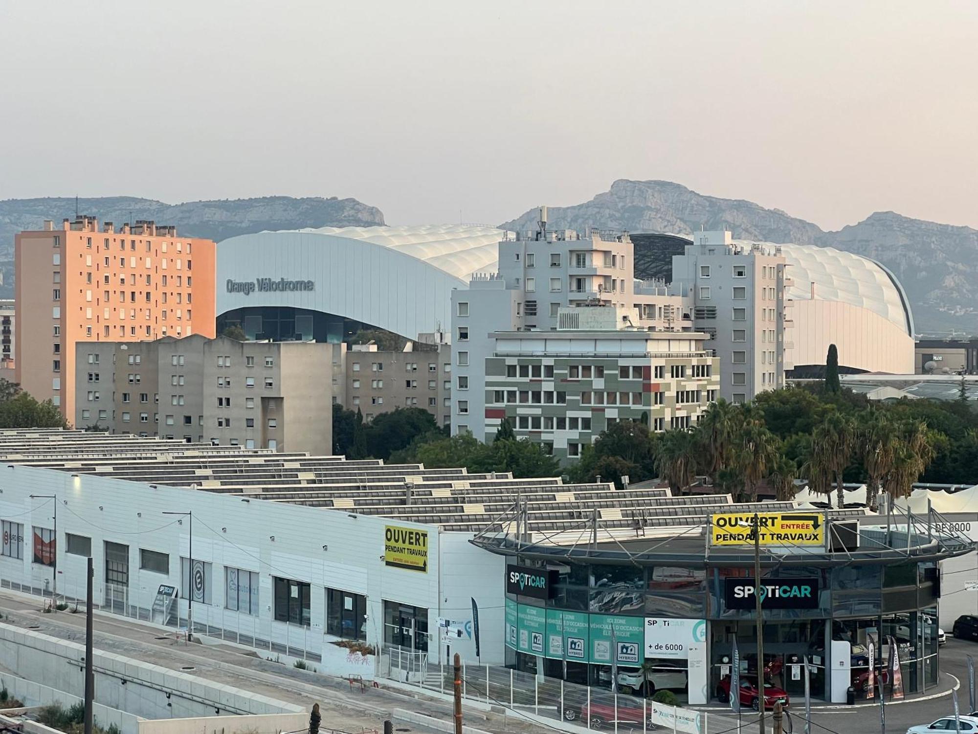 Appartement 2 Chambre Et Grand Sejour 100M2 A 5 Min Du Stade Velodrome Marselha Exterior foto